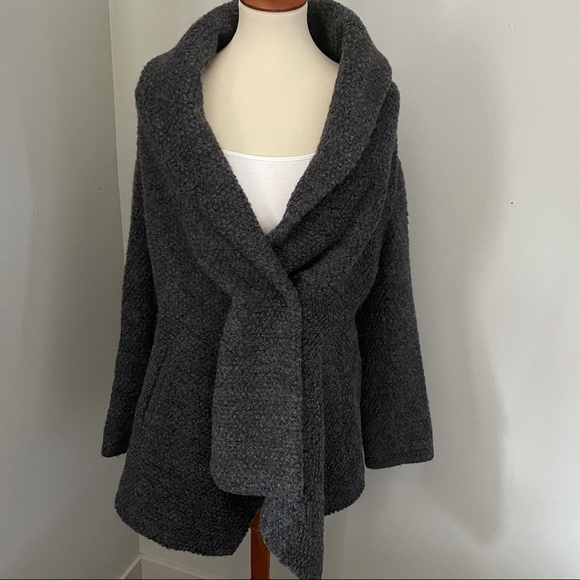 3 for $25 Orlando Coat/ Jacket Size M - Picture 1 of 10